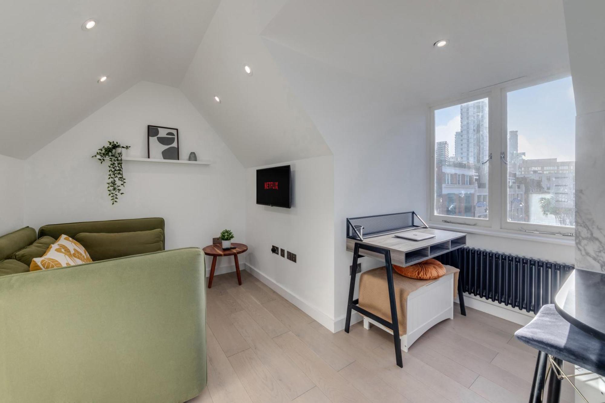 Apartment 1 Bedroom Penthouse - Shoreditch, By The Perfect London
